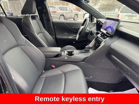 Certified 2024 Toyota Venza Nightshade image 21