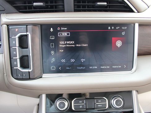 Used 2023 GMC Yukon Denali image 33