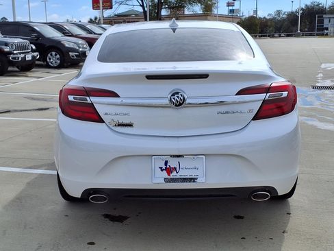 Used 2016 Buick Regal image 7