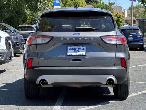 Certified 2022 Ford Escape SE FWD image 5
