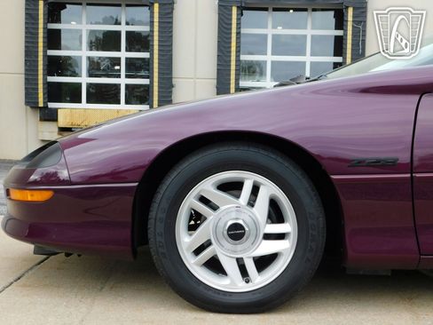 Used 1996 Chevrolet Camaro Z28 image 38