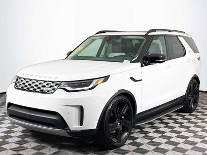 New 2025 Land Rover Discovery S