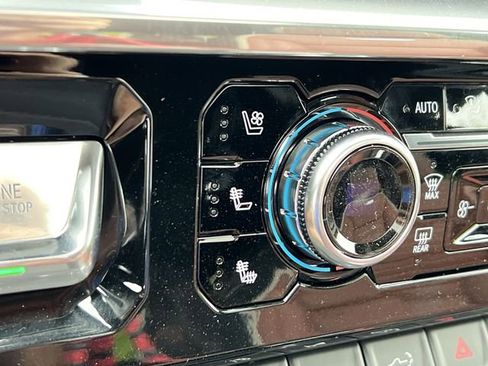 Used 2024 GMC Sierra 2500 Denali Ultimate image 16