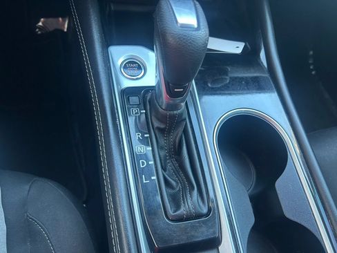 Used 2023 Nissan Altima 2.5 SV AWD/4WD image 10