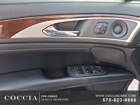 Used 2017 Lincoln MKZ Reserve w/ Technology Package image 11