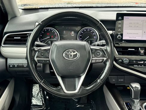 Used 2022 Toyota Camry XLE AWD/4WD image 12