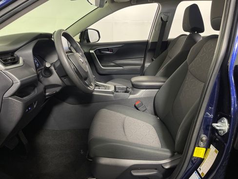 Used 2019 Toyota RAV4 XLE w/ All Weather Liner Package AWD/4WD image 12