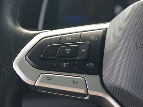 Used 2024 Volkswagen Jetta SE image 10