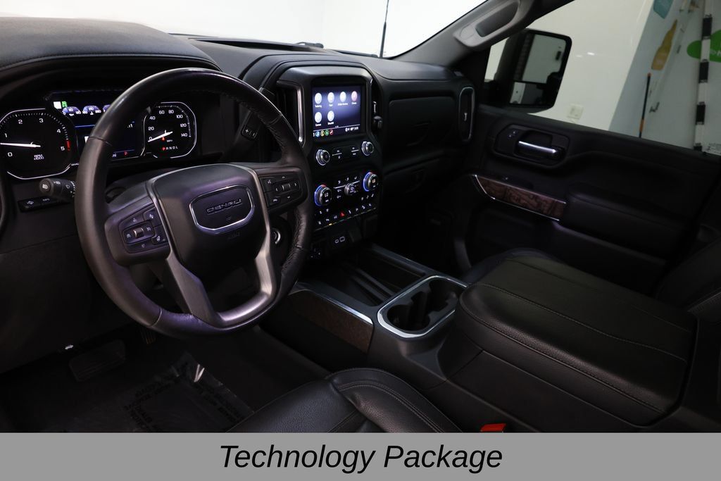 Used 2023 GMC Sierra 2500 Denali w/ Denali Black Diamond Edition AWD/4WD image 10