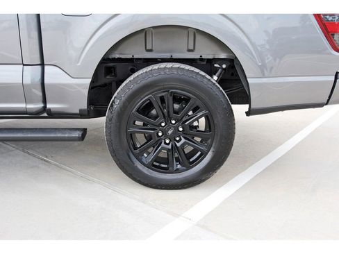 Used 2025 Ford F150 Platinum w/ FX4 Off-Road Package image 32