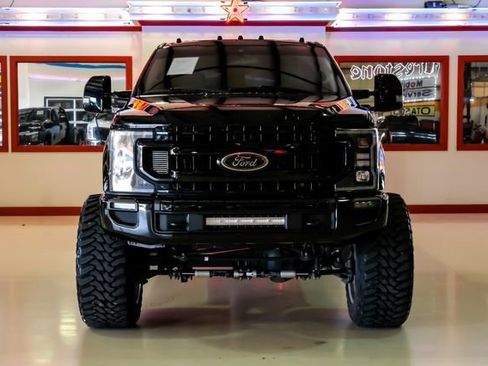 Used 2022 Ford F250 XL w/ Power Equipment Group AWD/4WD image 9
