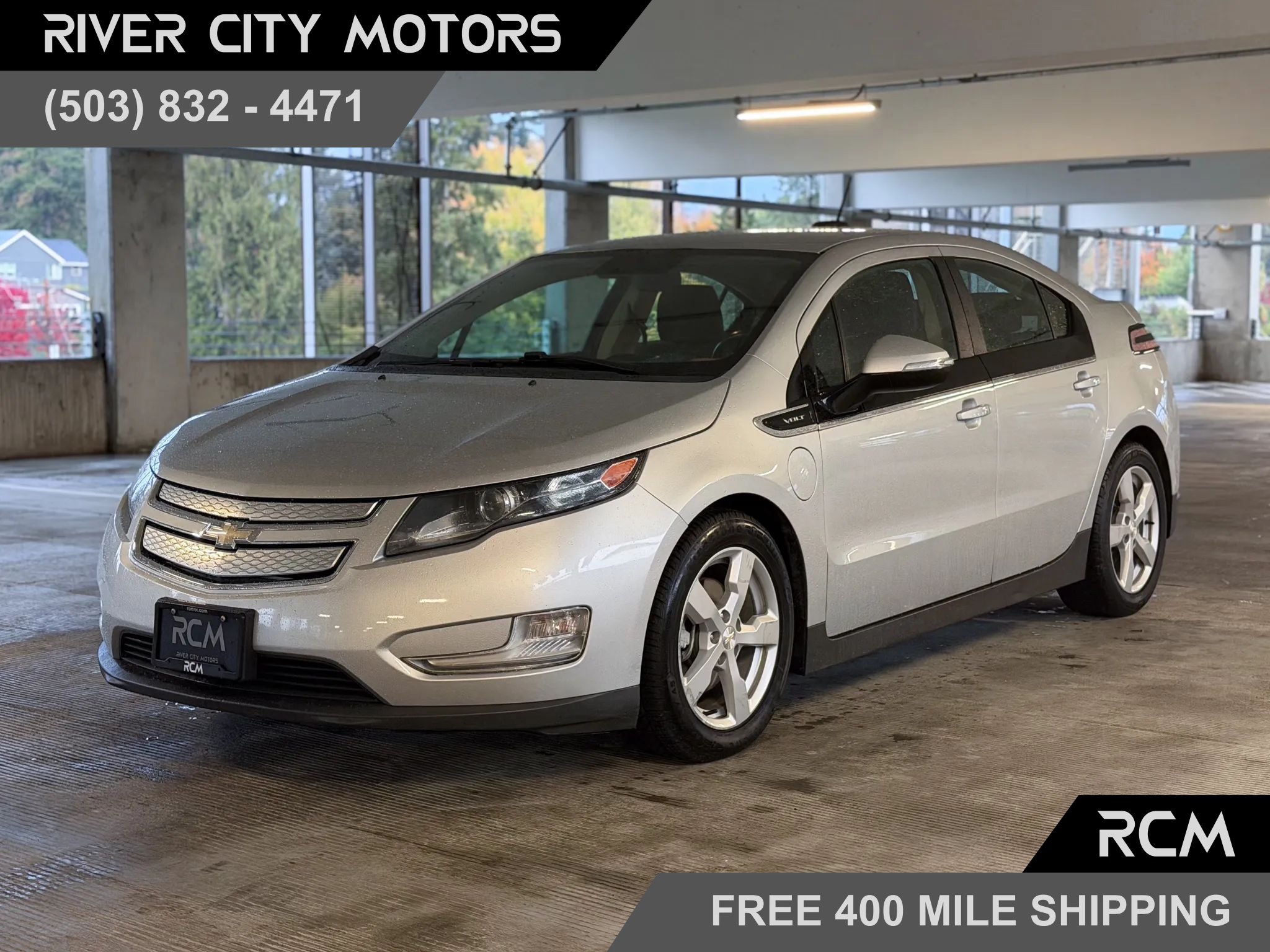 Used 2015 Chevrolet Volt FWD image 1