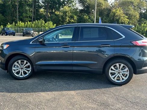 Certified 2024 Ford Edge Titanium image 6