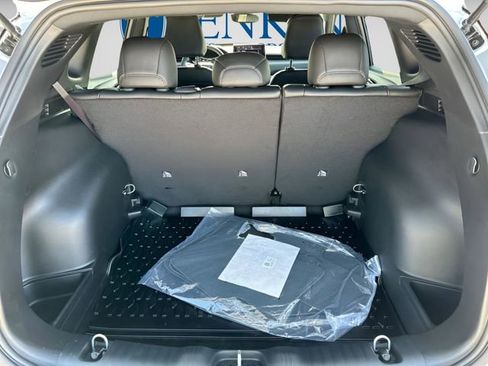 New 2026 Jeep Compass Latitude image 9