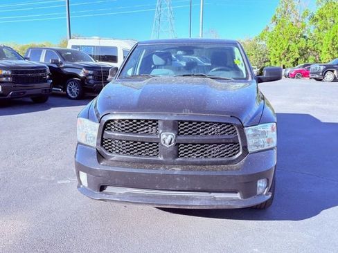 Used 2017 RAM 1500 Express image 10