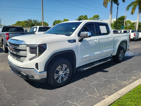 Used 2026 GMC Sierra 1500 SLE AWD/4WD image 2