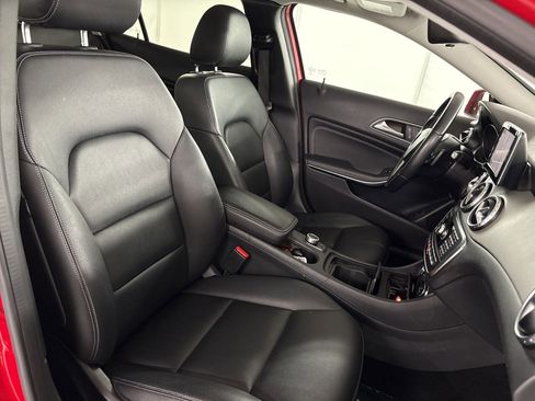 Used 2015 Mercedes-Benz GLA 250 4MATIC image 31