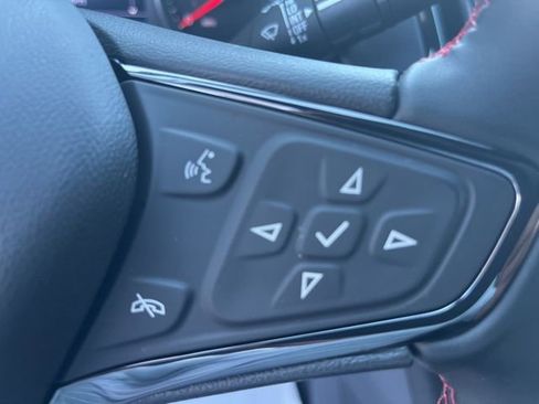 Used 2023 Chevrolet Equinox RS image 15