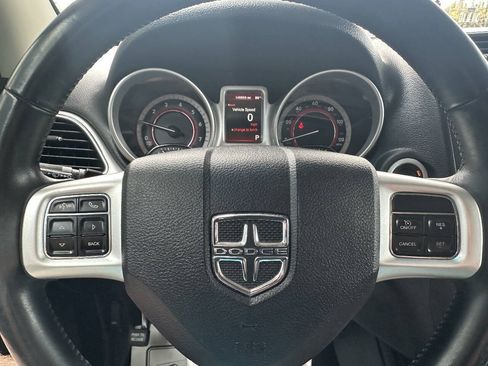 Used 2017 Dodge Journey SE w/ Flexible Seating Group FWD image 14