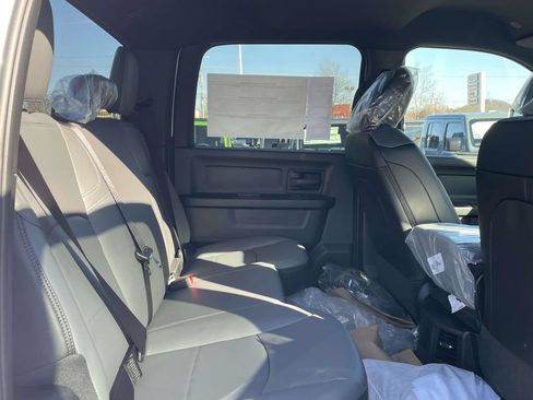 New 2026 RAM 4500 Tradesman w/ Chrome Appearance Group AWD/4WD image 17