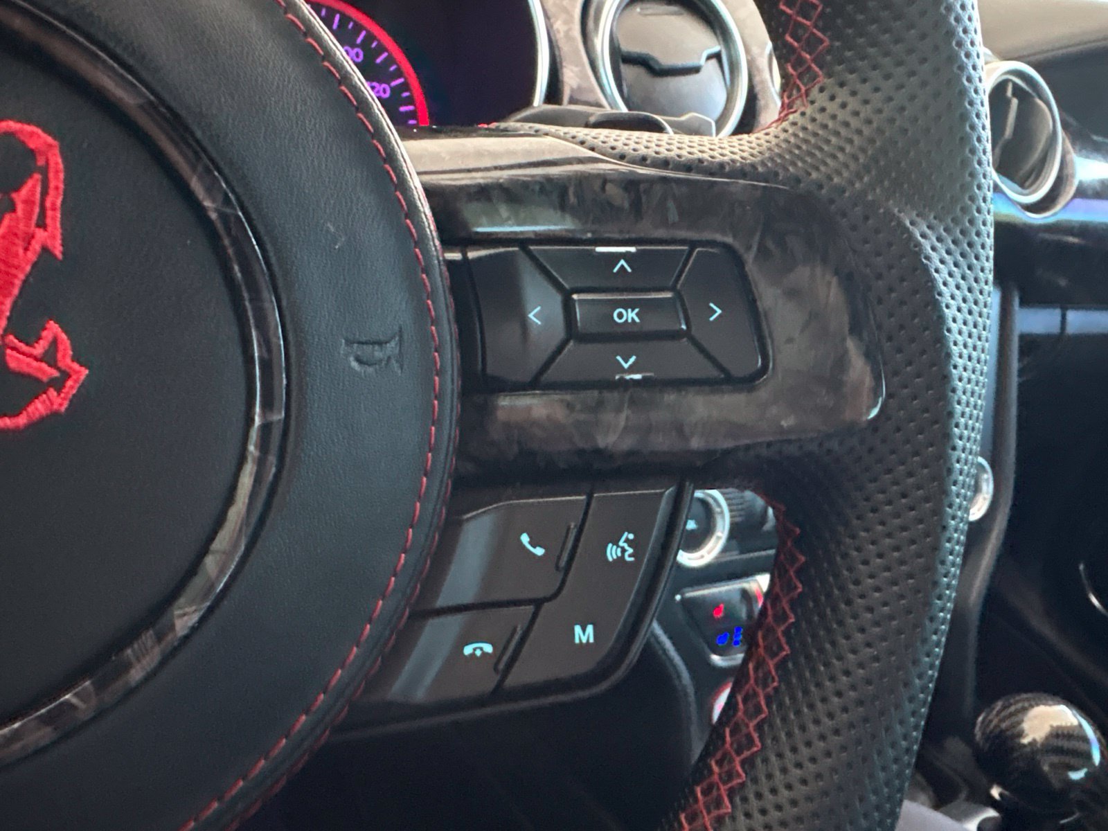 Used 2018 Ford Mustang GT Premium w/ GT Performance Package RWD image 27