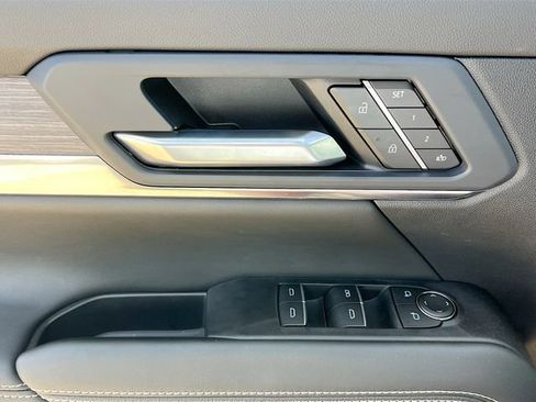 New 2026 GMC Terrain Denali AWD/4WD image 13