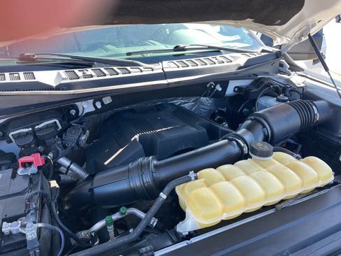 Used 2017 Ford F150 XL w/ Equipment Group 101A Mid image 8