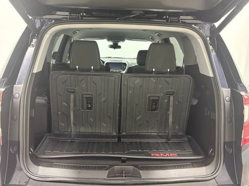Used 2021 GMC Acadia SLE w/ Driver Convenience Package FWD image 8
