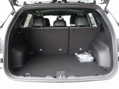 New 2026 Jeep Compass Latitude AWD/4WD image 14