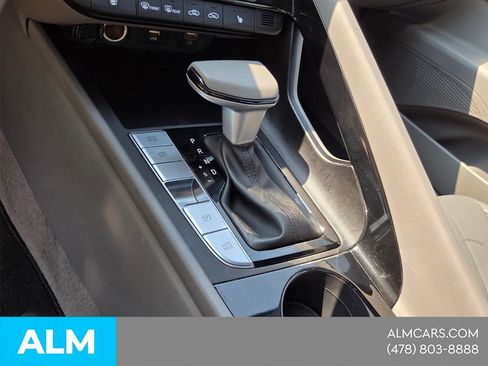 Certified 2023 Hyundai Elantra SEL w/ Convenience Package FWD image 22