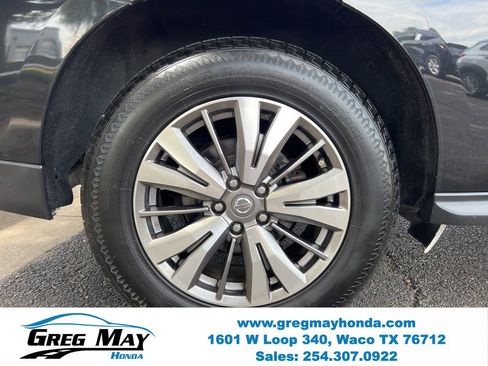Used 2019 Nissan Pathfinder SL AWD/4WD image 9