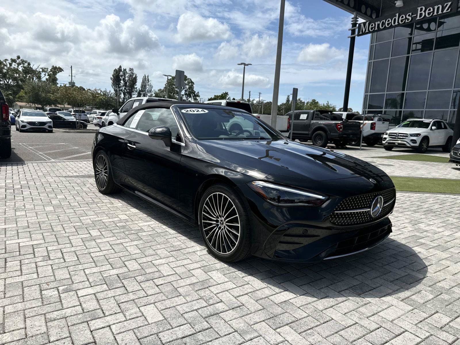 Certified 2024 Mercedes-Benz CLE 300 4MATIC Cabriolet image 18