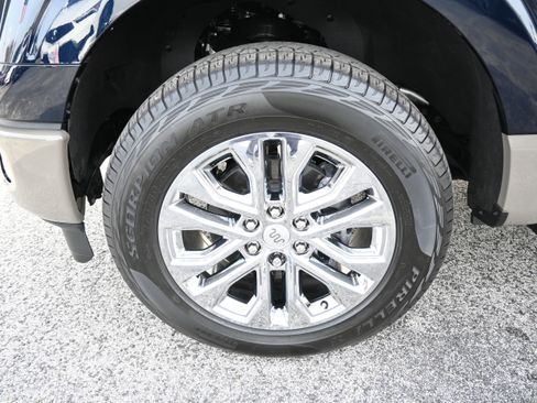 Used 2025 Ford F150 King Ranch w/ FX4 Off-Road Package image 9