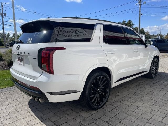 Used 2024 Hyundai Palisade Calligraphy AWD/4WD image 4
