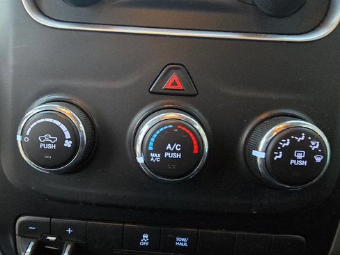 Used 2016 RAM 1500 Lone Star image 26