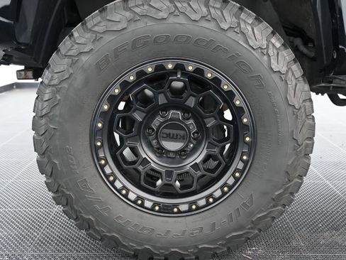 Used 2020 Toyota Tacoma SR5 AWD/4WD image 41