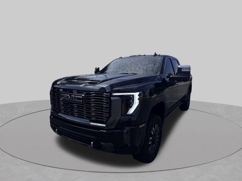 Used 2024 GMC Sierra 2500 Denali Ultimate w/ Max Trailering Package AWD/4WD image 4