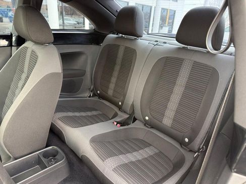 Used 2012 Volkswagen Beetle 2.0T image 18