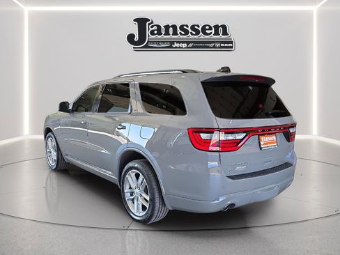 Used 2025 Dodge Durango GT AWD/4WD image 3