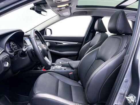 Used 2025 INFINITI QX50 Luxe AWD/4WD image 19