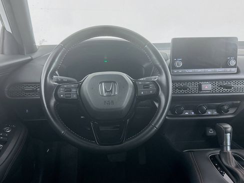 Used 2025 Honda HR-V Sport image 18