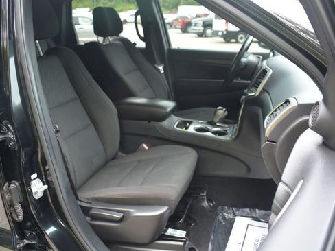 Used 2020 Jeep Grand Cherokee Laredo AWD/4WD image 17