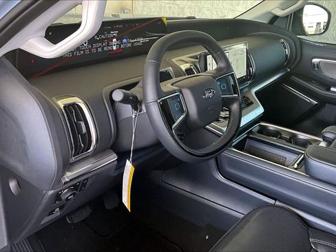 New 2025 Ford Expedition Max Platinum w/ Driver's Package image 6