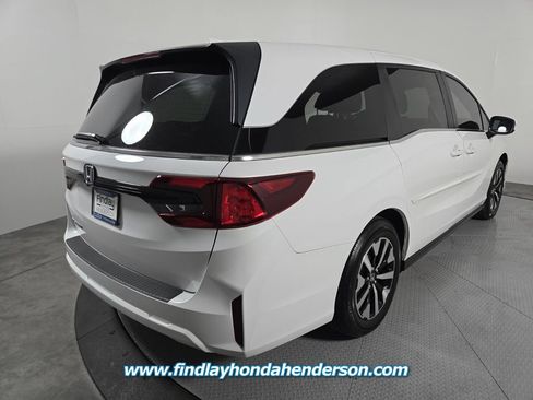 Certified 2026 Honda Odyssey EX-L image 6
