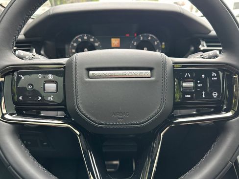 New 2026 Land Rover Range Rover Velar Dynamic SE image 17