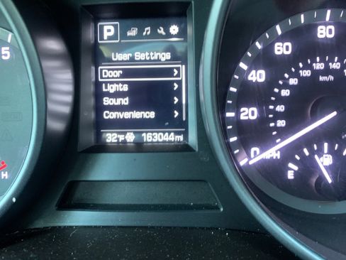Used 2017 Hyundai Santa Fe Sport image 8