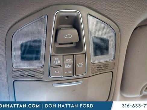 Used 2017 Hyundai Santa Fe Limited image 19