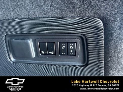 Used 2023 Cadillac Escalade V image 10