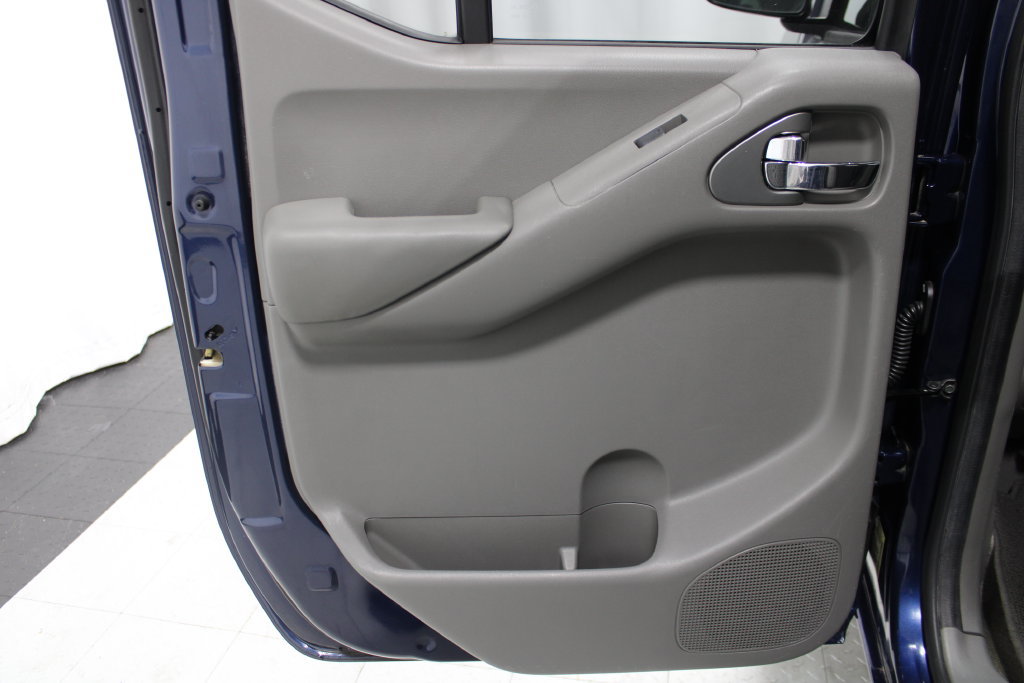 Used 2011 Nissan Frontier SV w/ SV Premium Utility Pkg RWD image 15