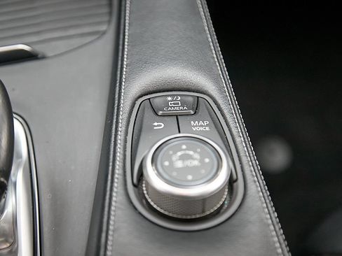 Used 2019 INFINITI QX50 Essential w/ Premium Heat Package image 19